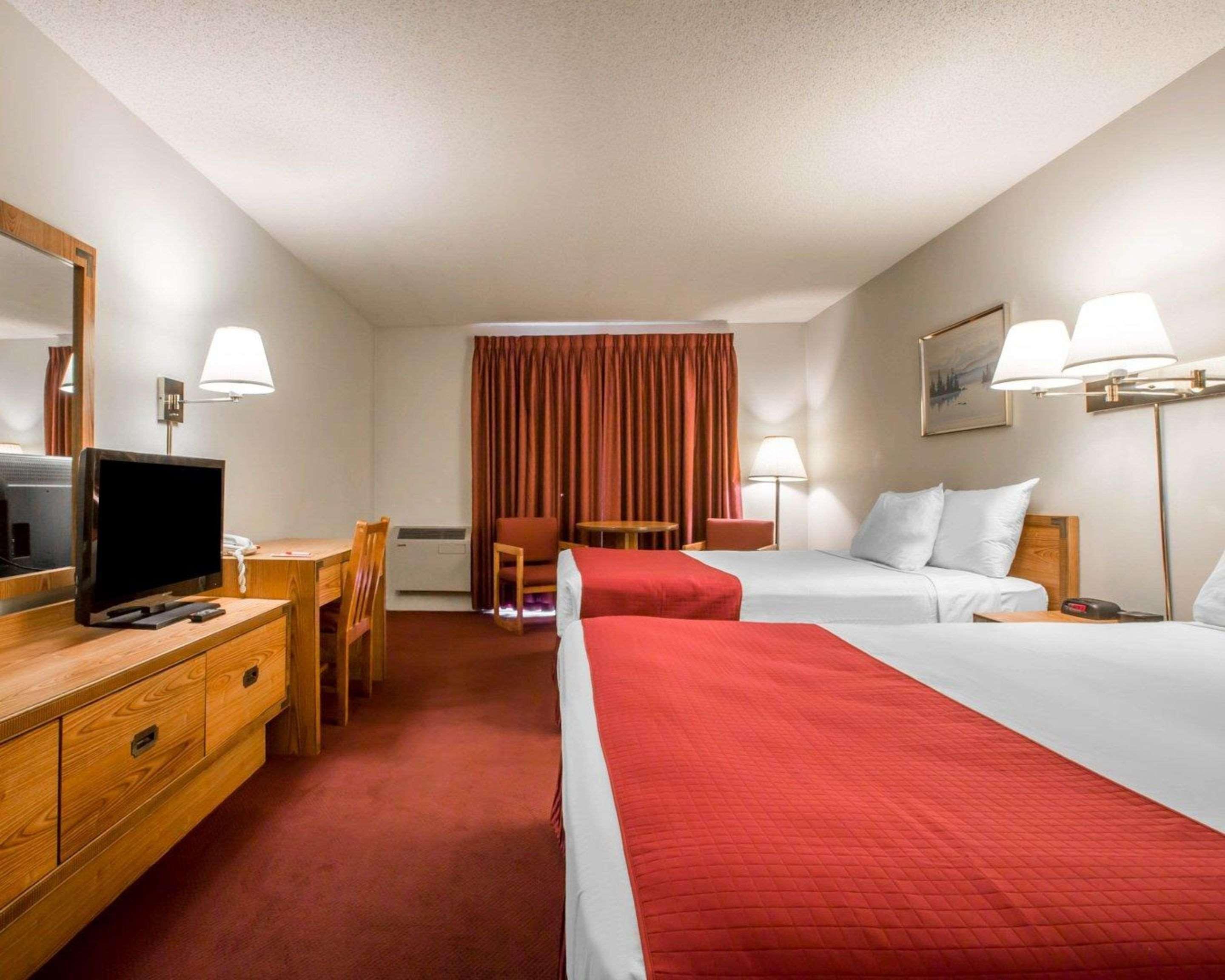 לייק פלאסיד Rodeway Inn מראה חיצוני תמונה