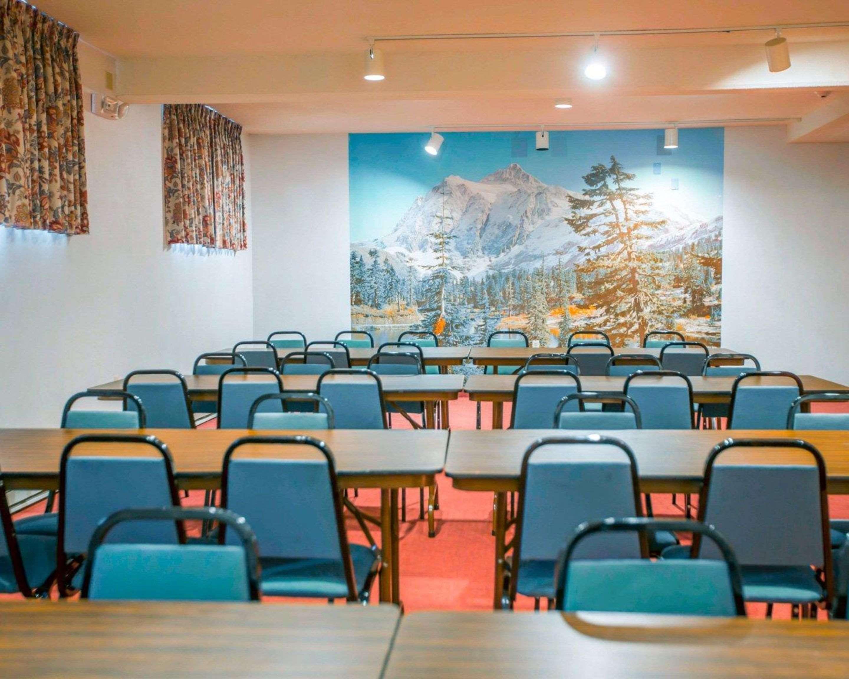 לייק פלאסיד Rodeway Inn מראה חיצוני תמונה