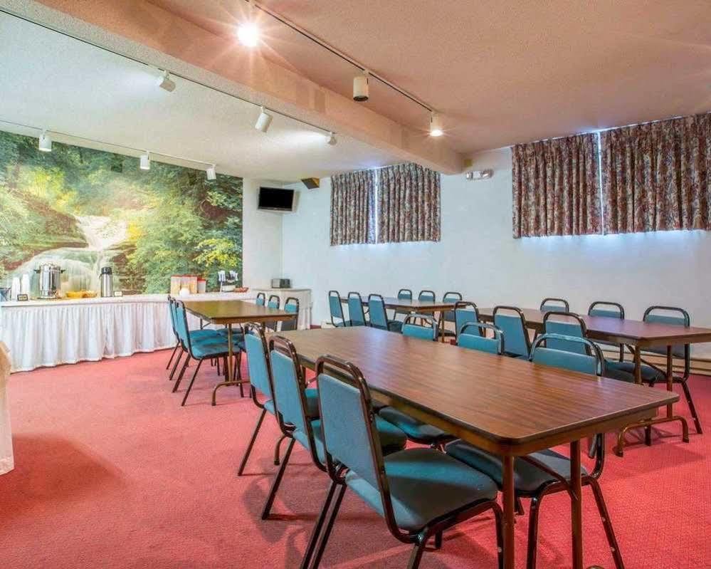 לייק פלאסיד Rodeway Inn מראה חיצוני תמונה
