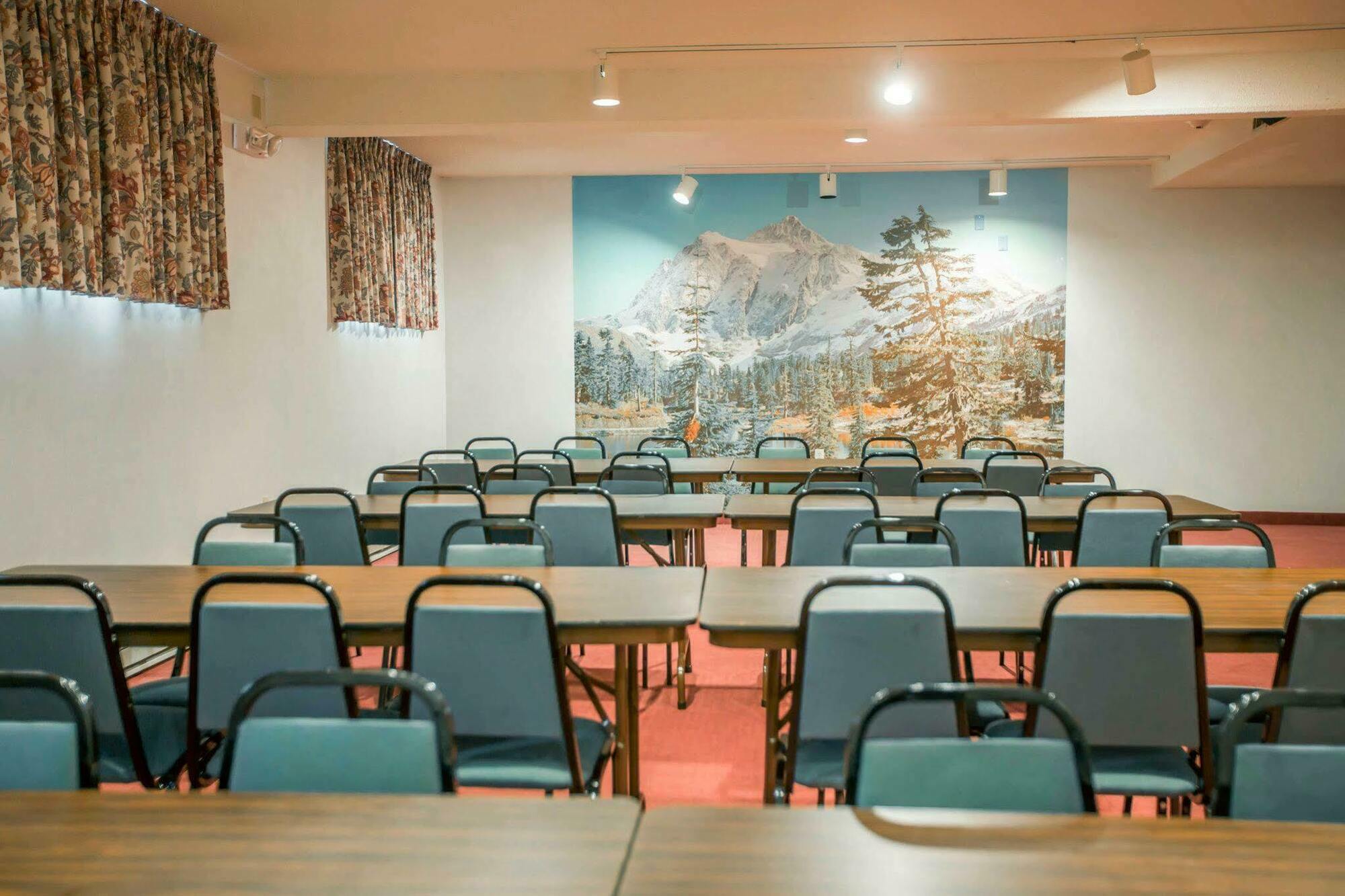 לייק פלאסיד Rodeway Inn מראה חיצוני תמונה