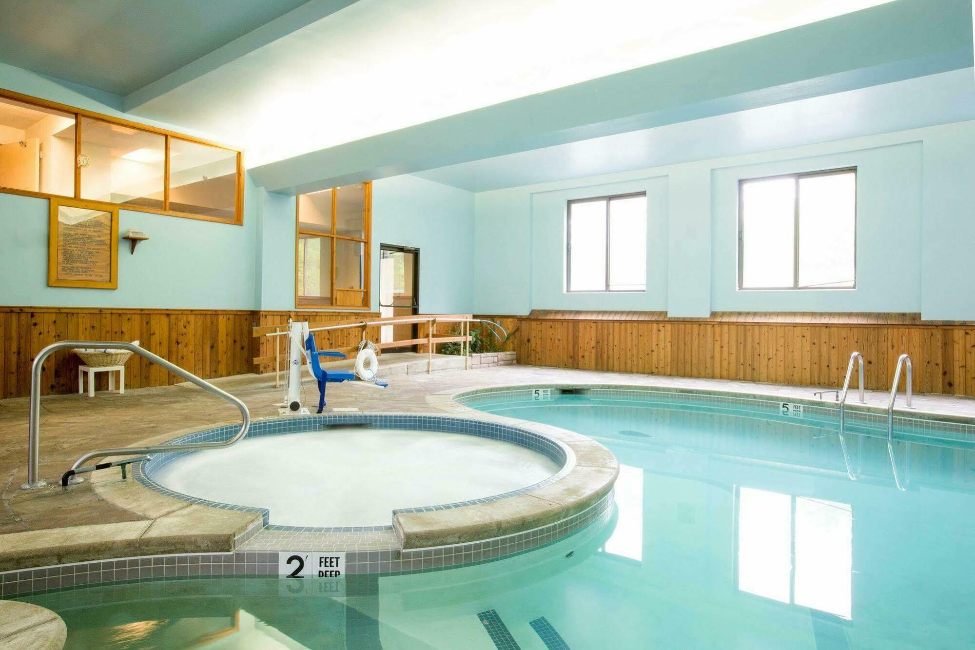 לייק פלאסיד Rodeway Inn מראה חיצוני תמונה